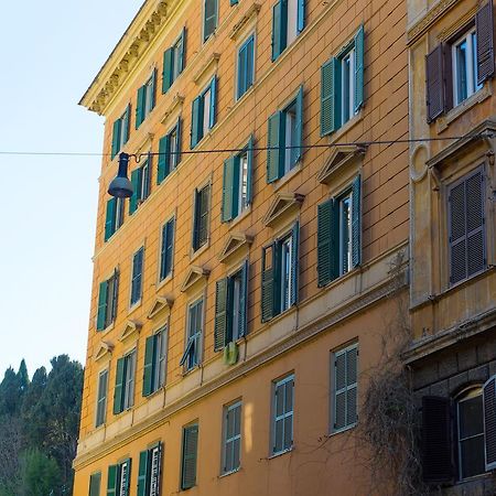 B&B Laurus Colosseo โรม ภายนอก รูปภาพ