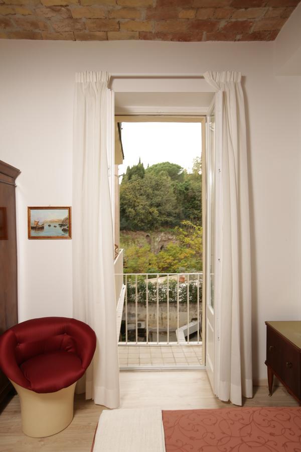 B&B Laurus Colosseo โรม ภายนอก รูปภาพ