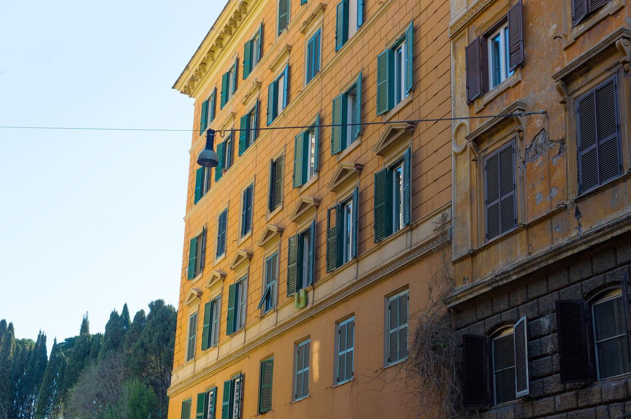 B&B Laurus Colosseo โรม ภายนอก รูปภาพ