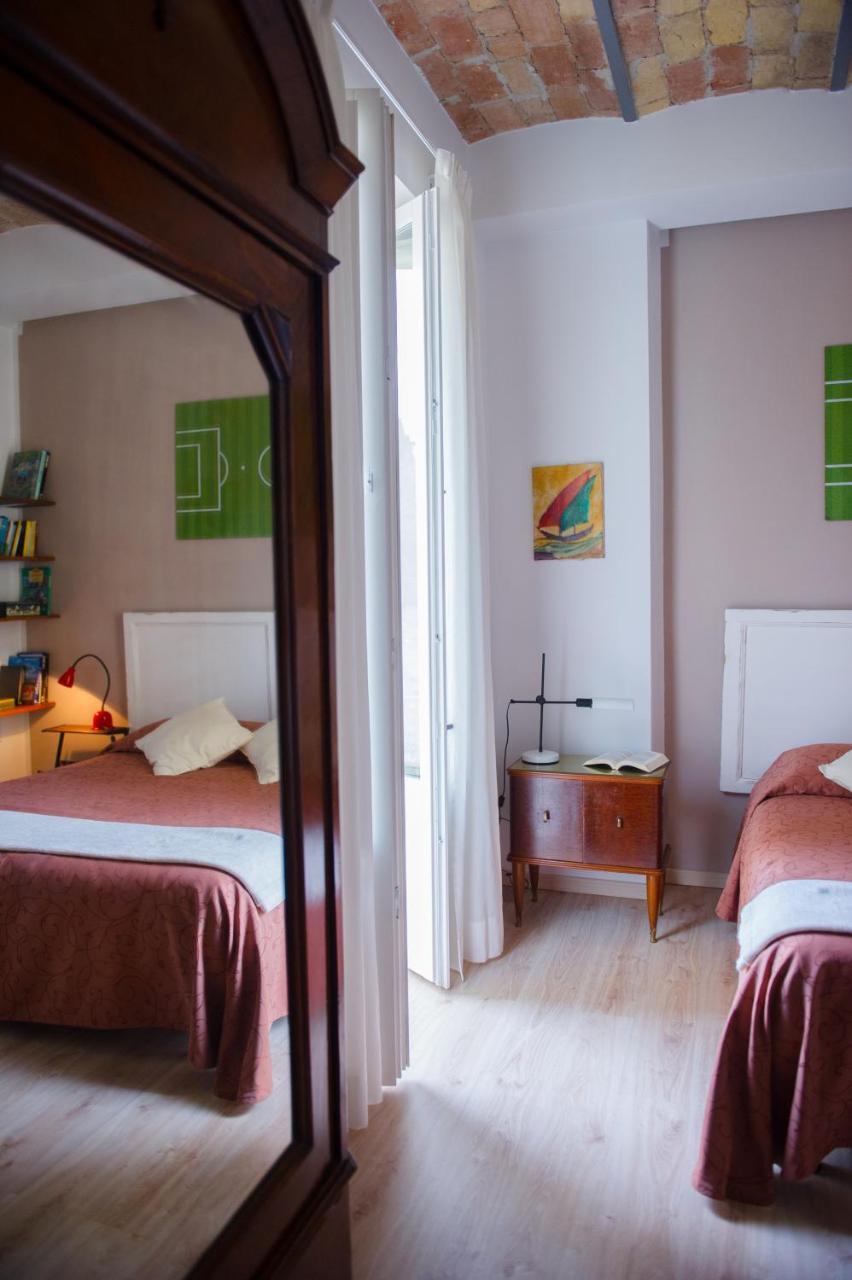B&B Laurus Colosseo โรม ภายนอก รูปภาพ